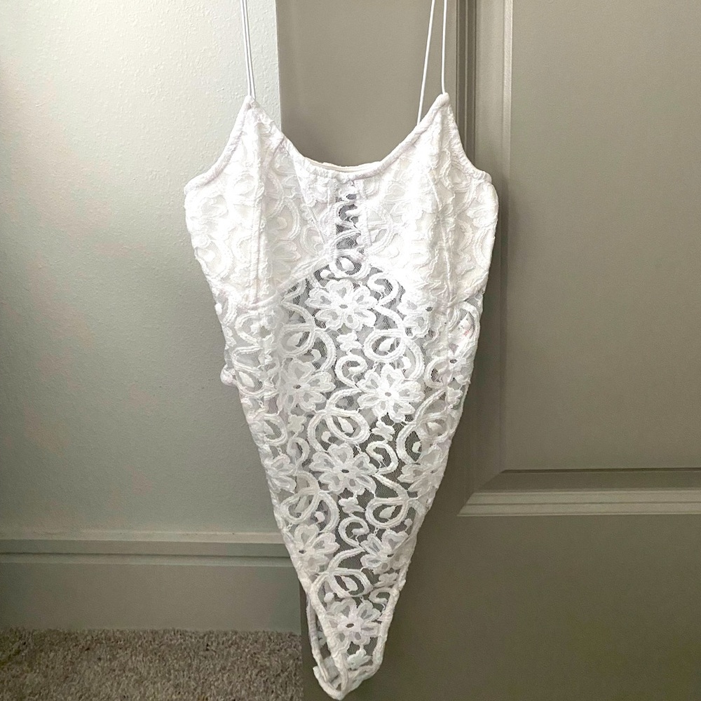 ASOS White lacey bodysuit size 2!